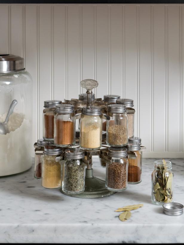 rotating spice organizer 