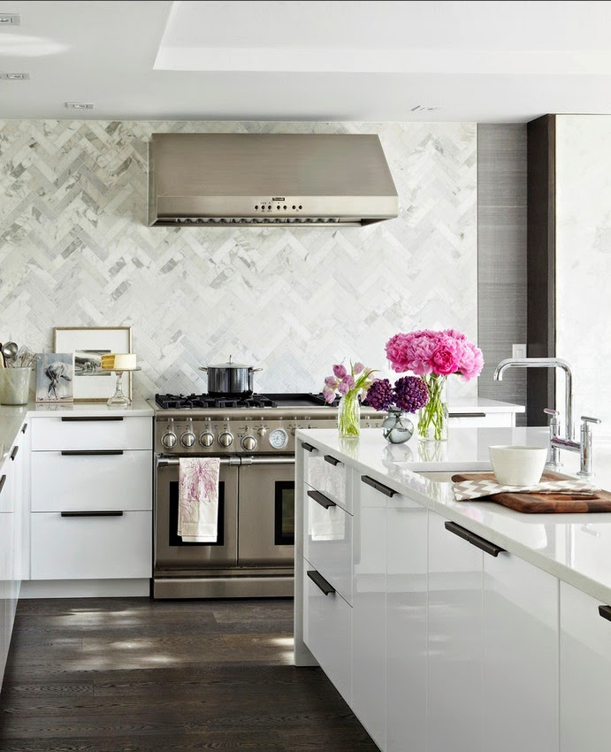 Charming Backsplash